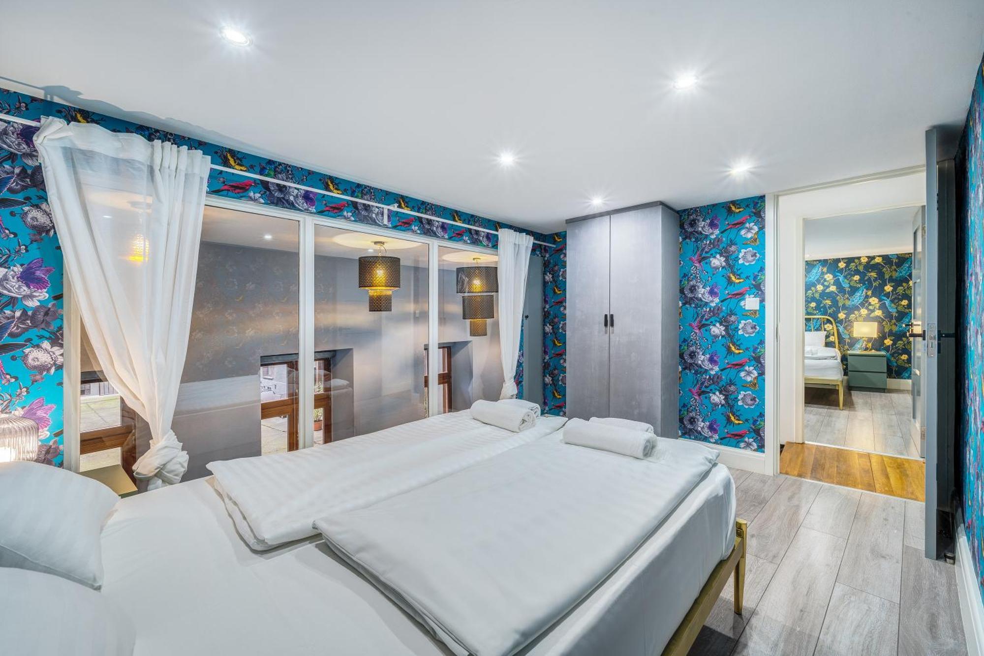 Azure Oasis In The Heart Of The City 부다페스트 외부 사진